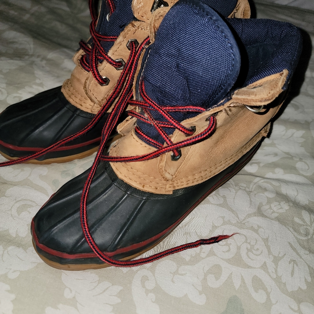 Boots - Picture 2 of 3